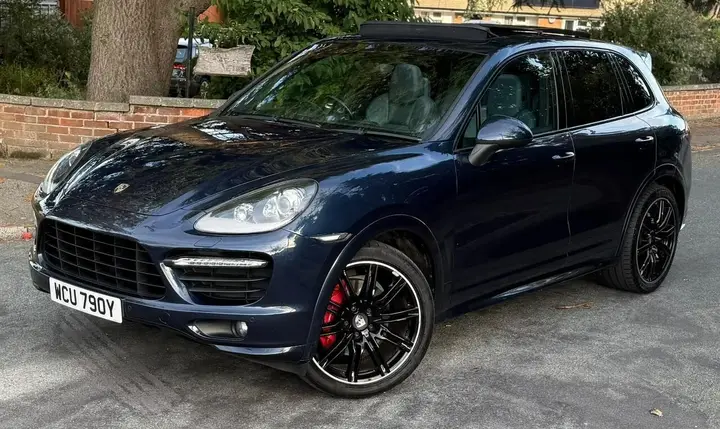 Porsche Cayenne 2012 photo 4