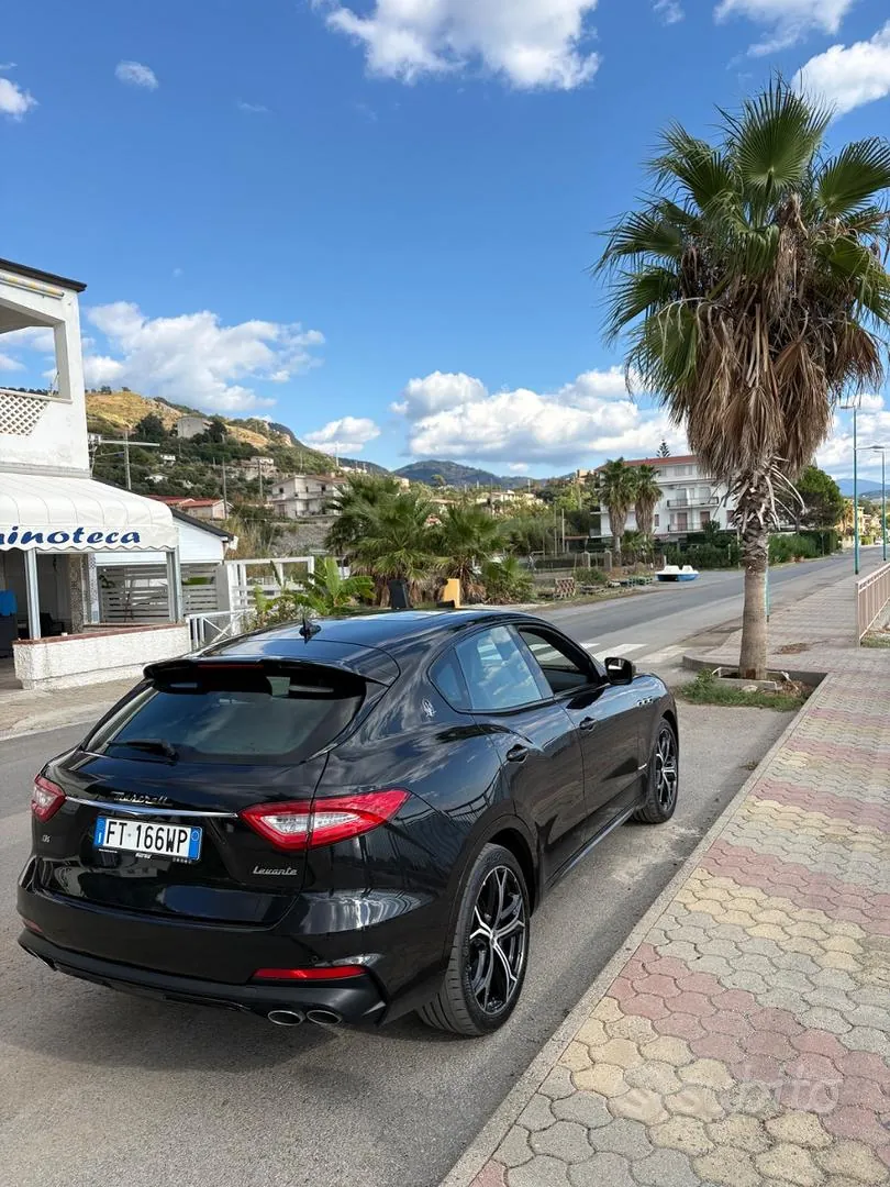 Maserati Levante 2019 photo 2