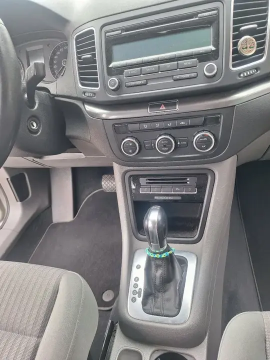 Seat Alhambra 2012 photo 3