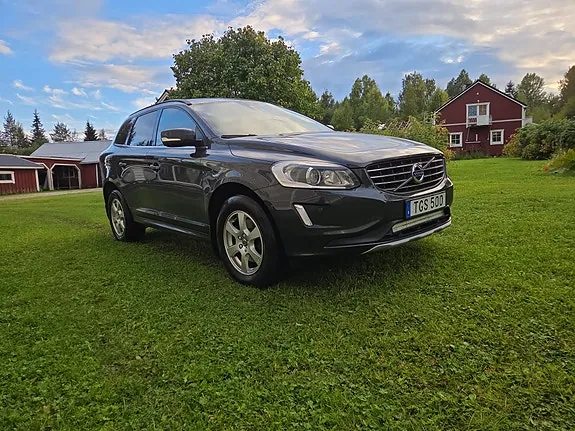 Volvo Xc60 2016 photo 2