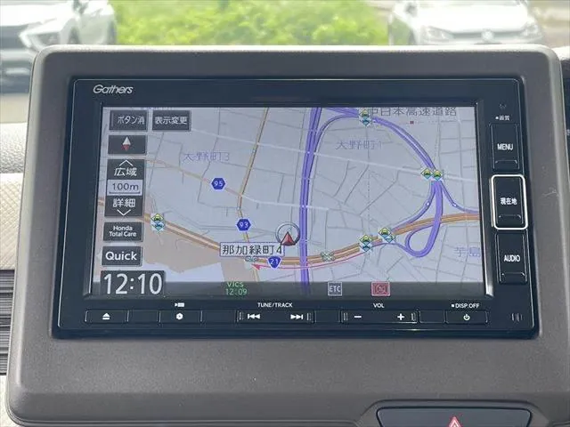 Honda N-Box 2023 photo 4