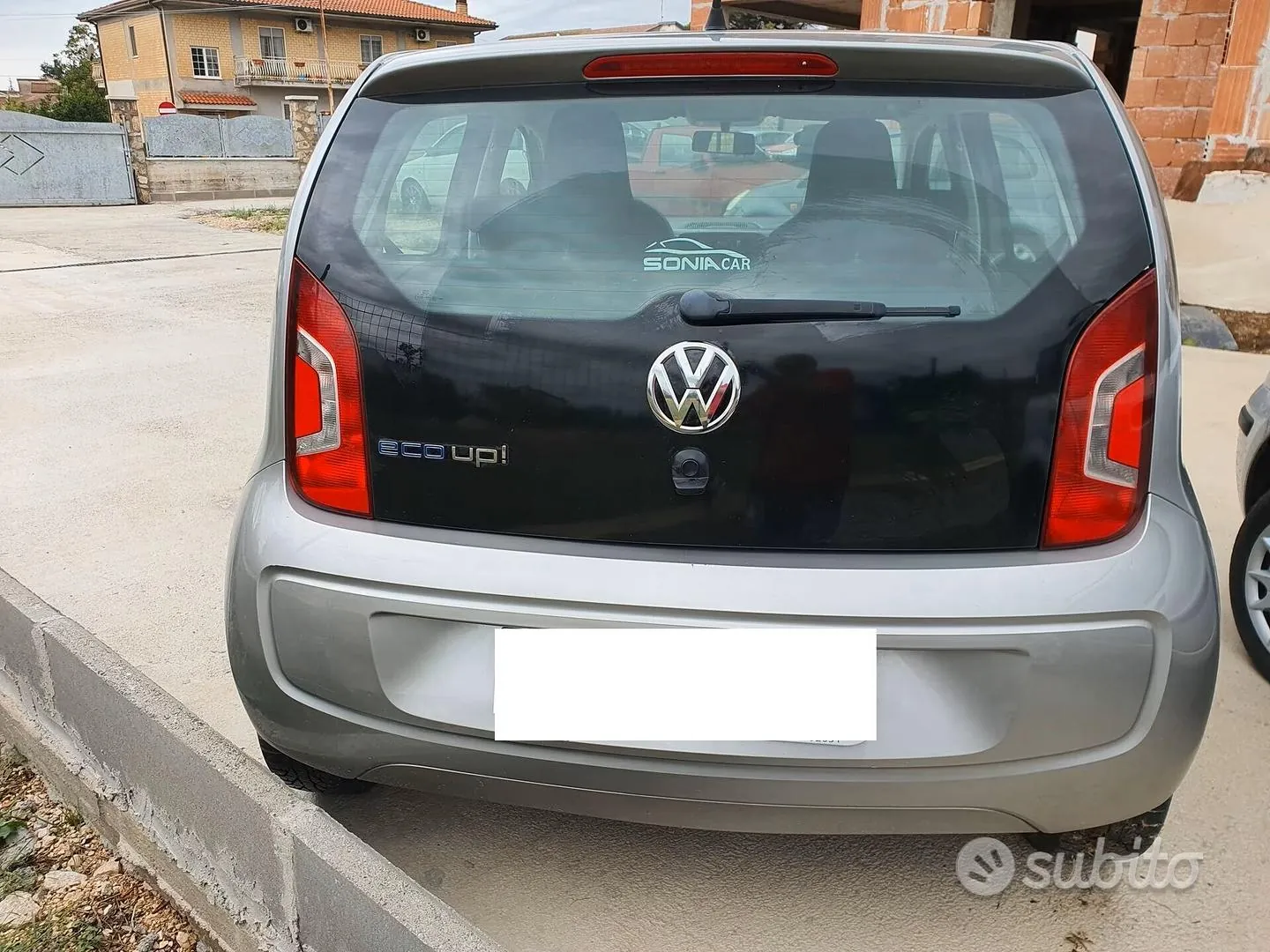 Volkswagen Up 2013 photo 4