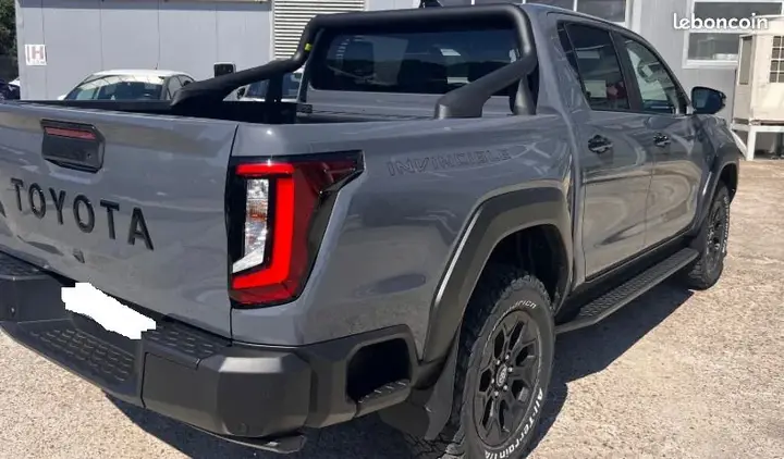 Toyota Hilux 2026 photo 2