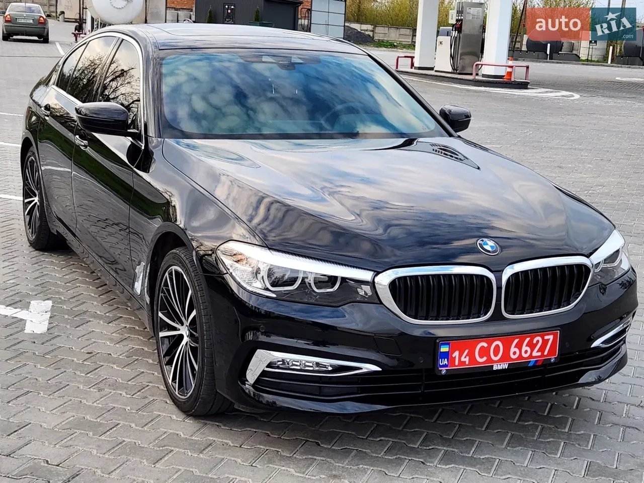 BMW 5 Series 2018 photo 5