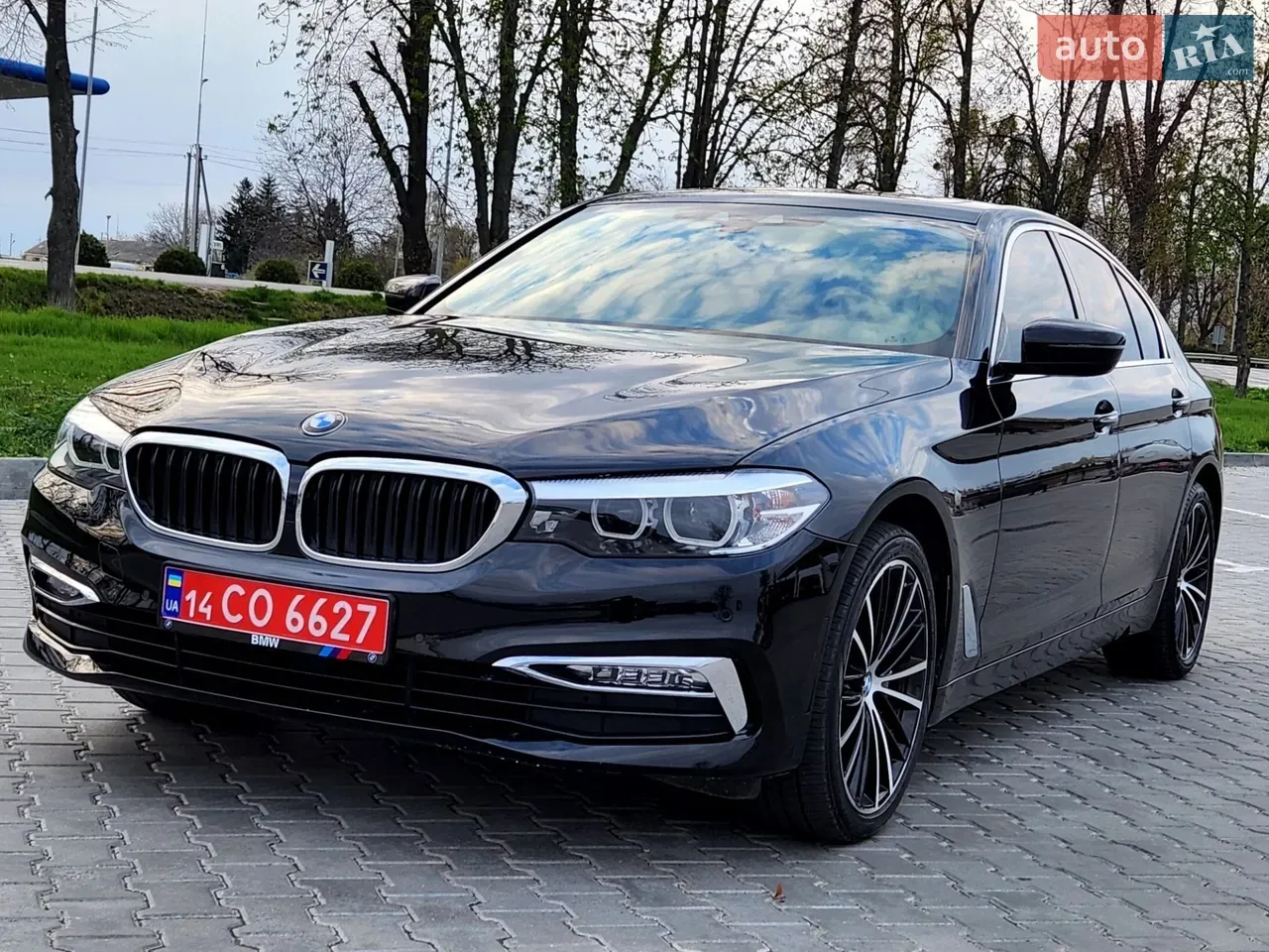 BMW 5 Series 2018 photo 3