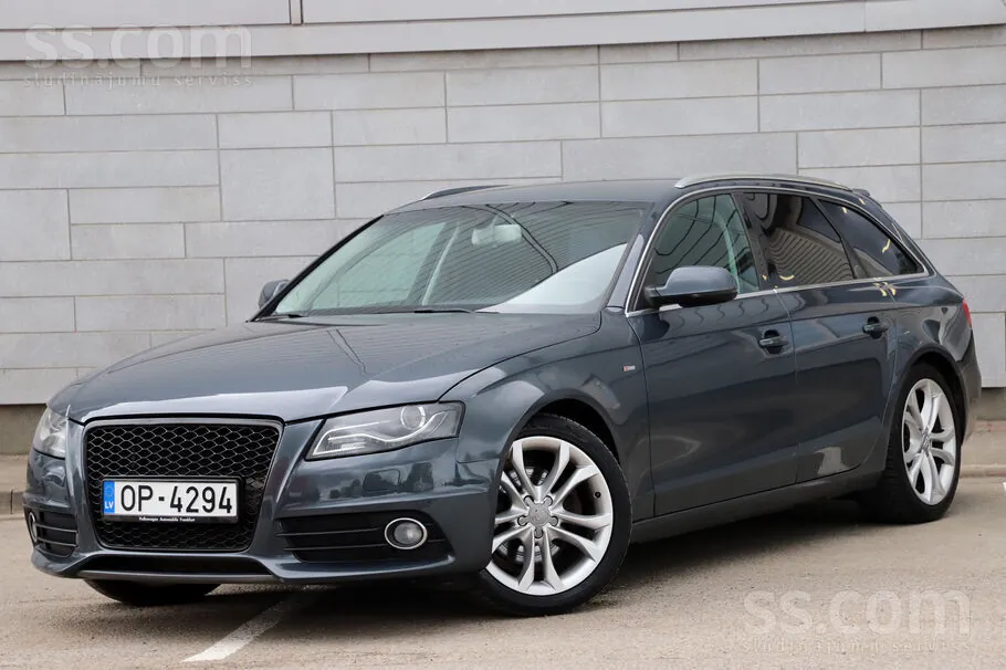 Audi A4 2009 photo 2