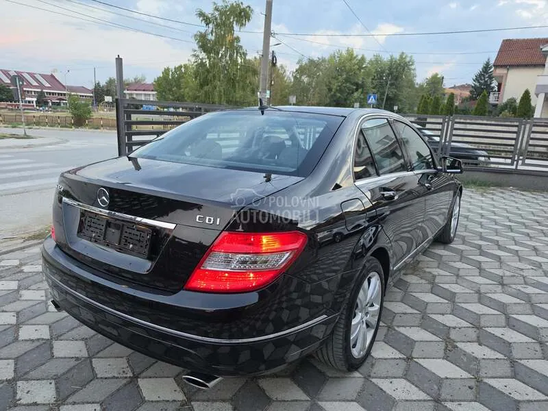 Mercedes-Benz C320 2010 photo 5