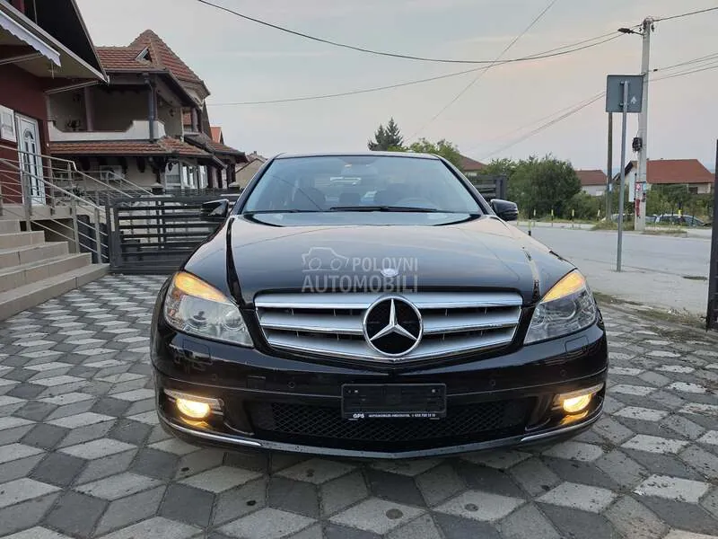 Mercedes-Benz C320 2010 photo 3