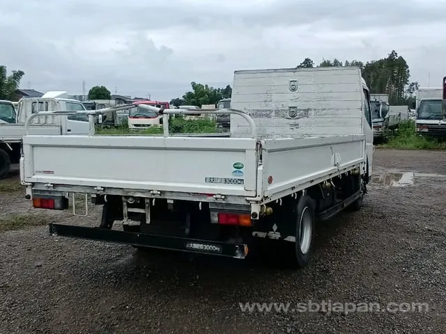Mitsubishi Canter 2014 photo 4