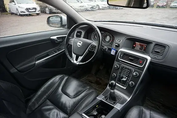Volvo V60 2013 photo 5