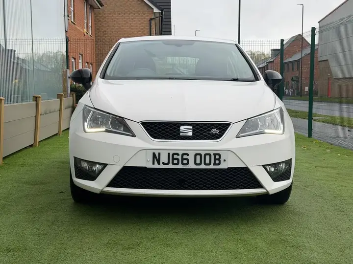 Seat Ibiza 2016 photo 3