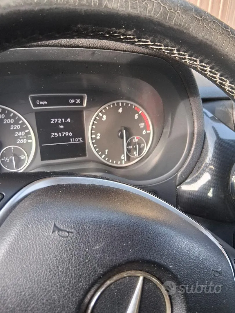 Mercedes-Benz B