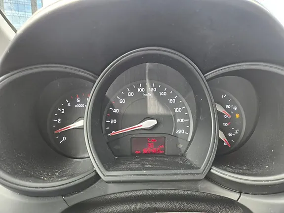 Kia Rio 2014 photo 5