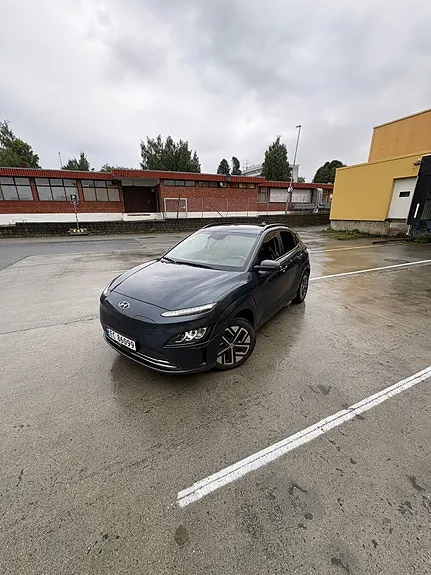 Hyundai Kona 2021 photo 2