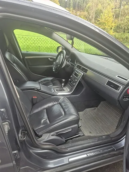 Volvo V70 2011 photo 5