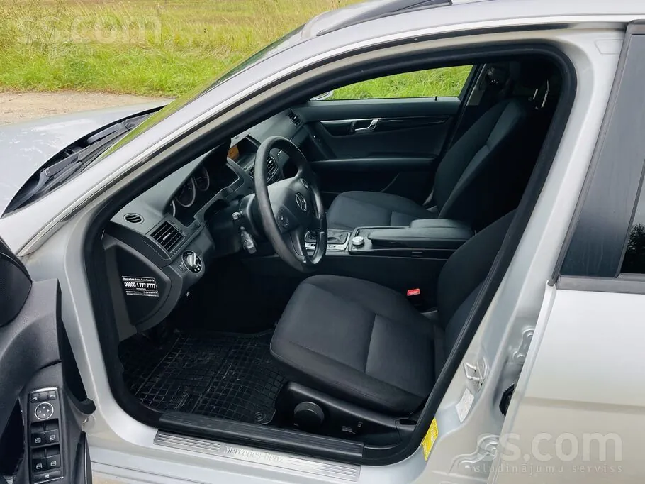 Mercedes-Benz C200 2009 photo 5