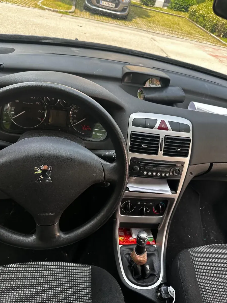Peugeot 307