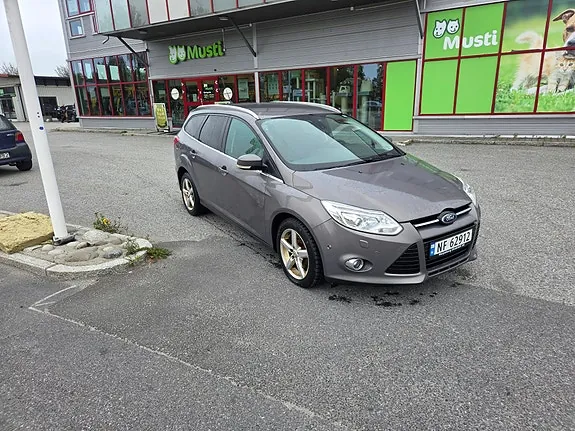 Ford Focus 2012 photo 4