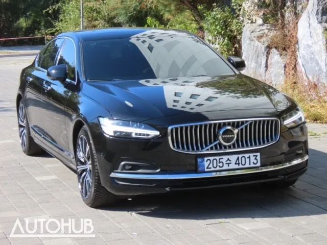 Volvo S90 2023 photo 2