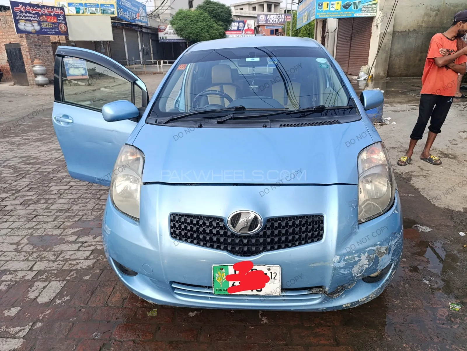 Toyota Vitz