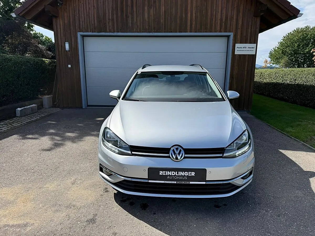 Volkswagen Golf 2019 photo 2
