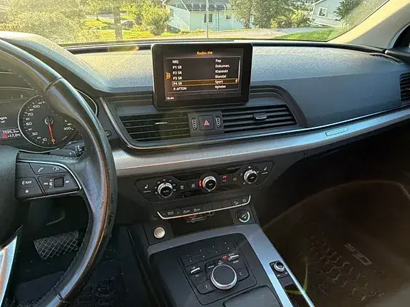 Audi Q5 2018 photo 5
