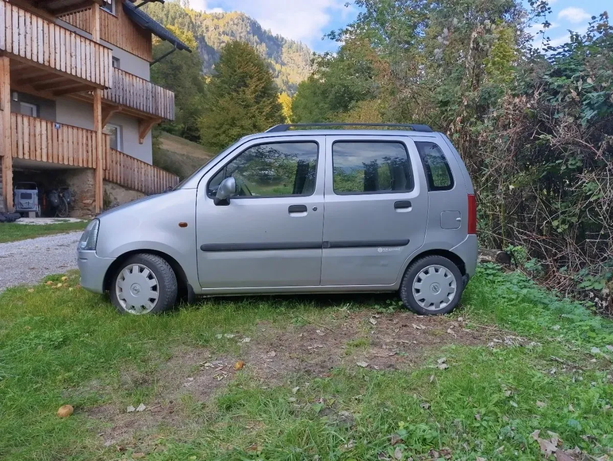 Opel Agila 2004 photo 2
