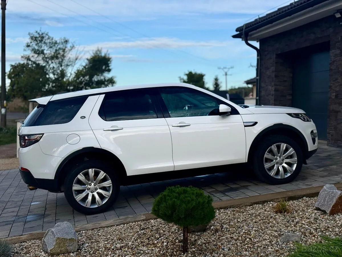Land Rover Discovery Sport 2016 photo 4
