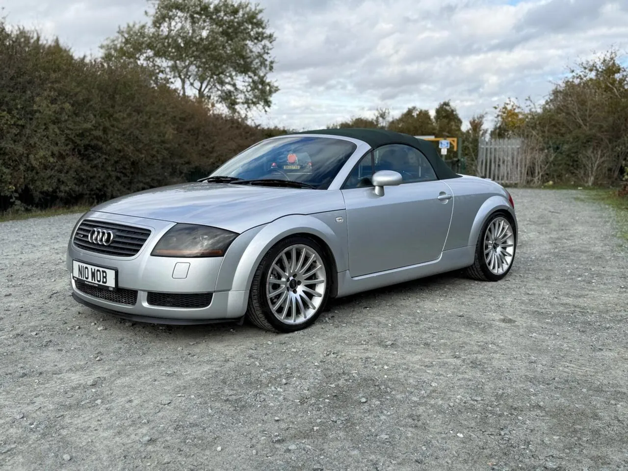 Audi Tt 2001 photo 2