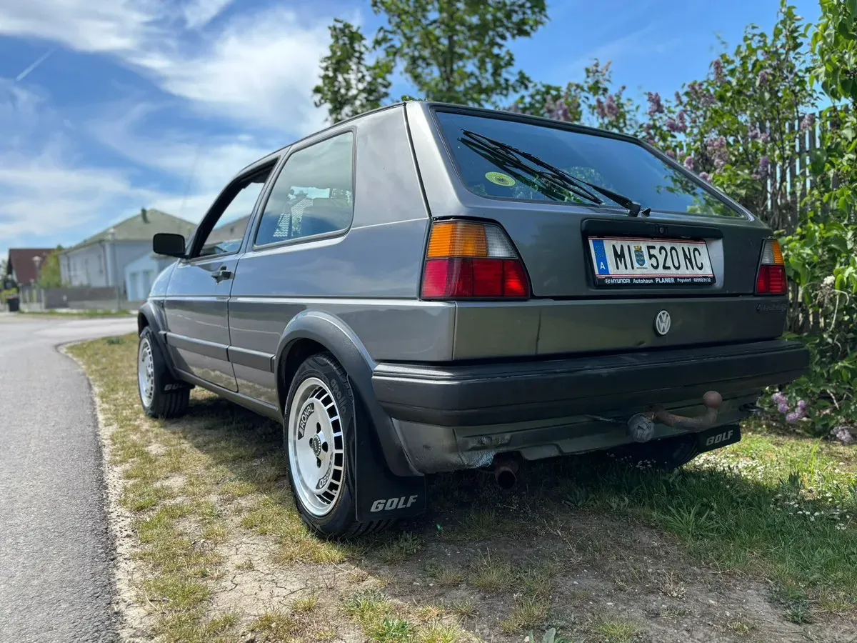Volkswagen Golf 1989 photo 3
