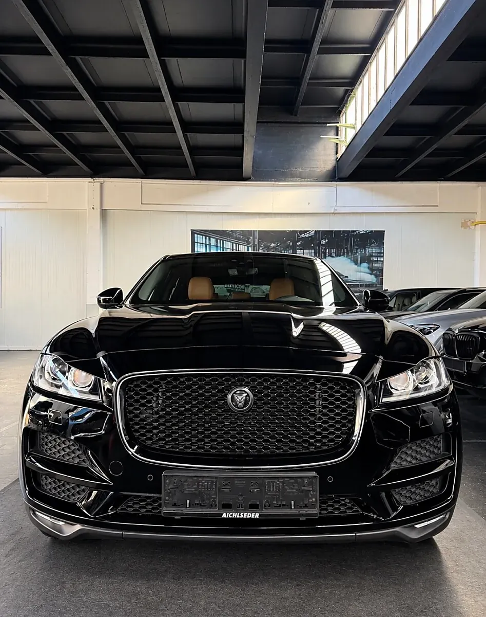 Jaguar F-Pace 2020 photo 2