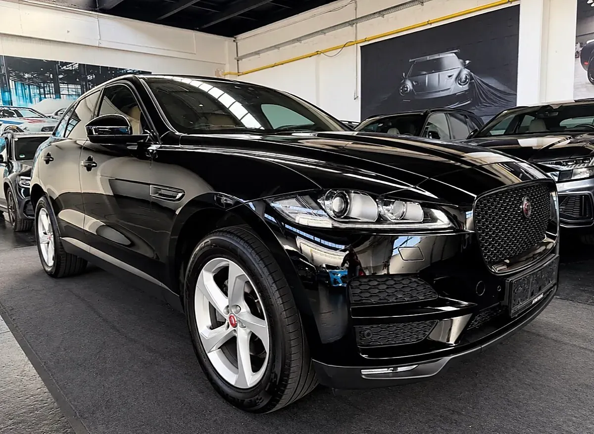 Jaguar F-Pace 2020 photo 3
