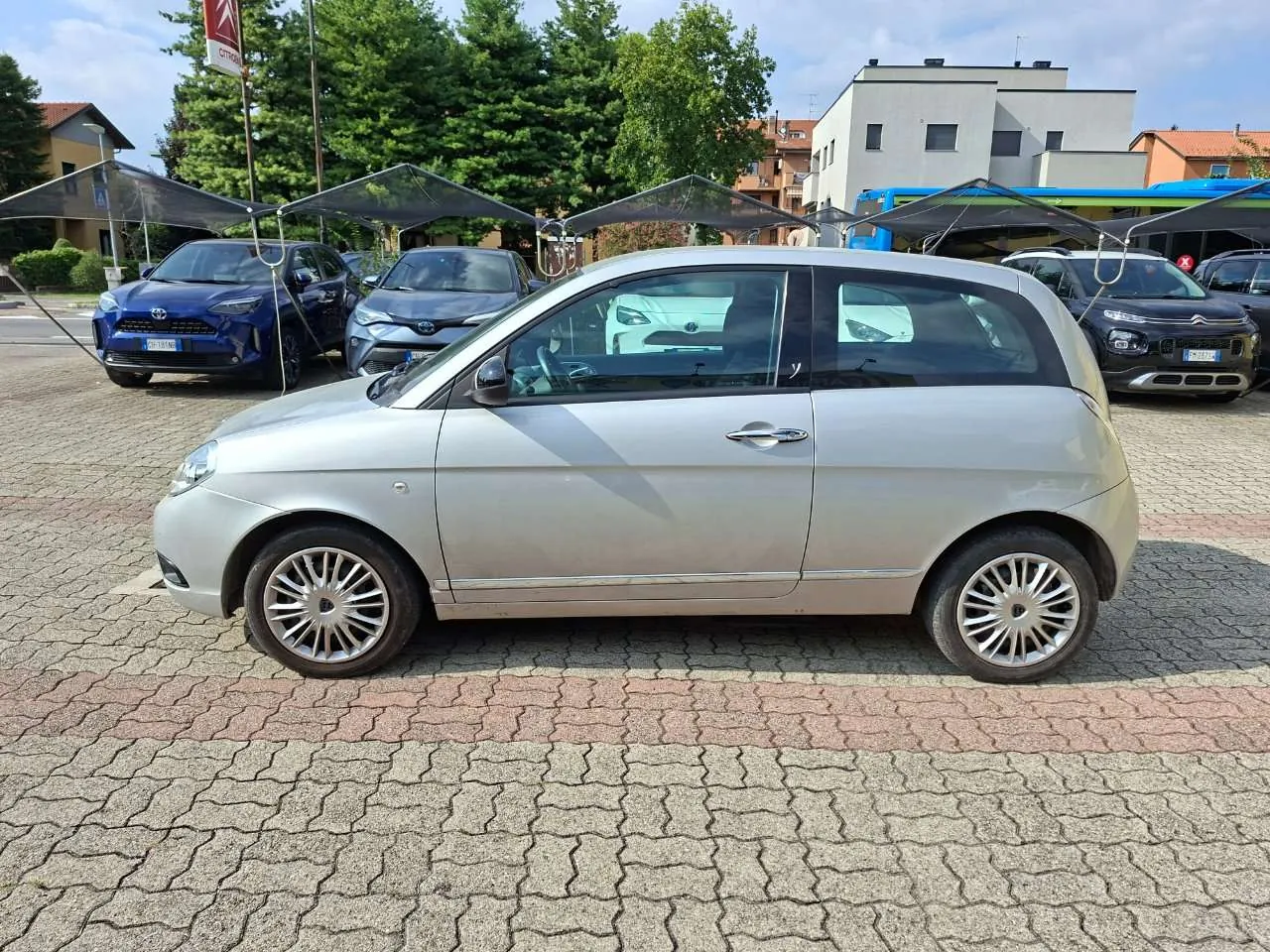 Lancia Ypsilon 2011 photo 2