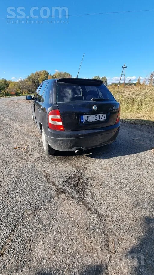 Skoda Fabia 2006 photo 2
