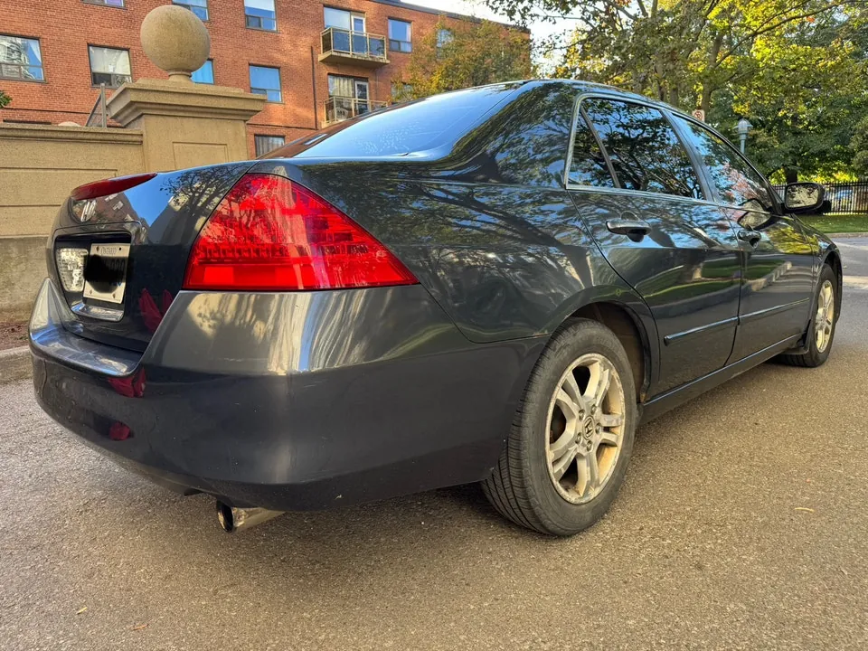 Honda Accord 2006 photo 3