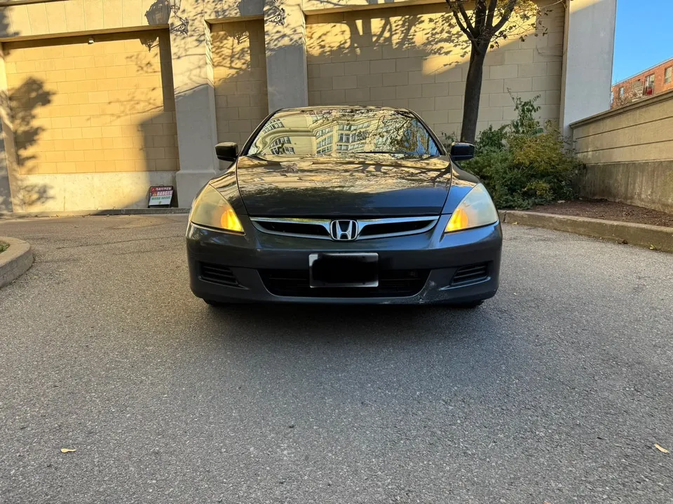 Honda Accord 2006 photo 2