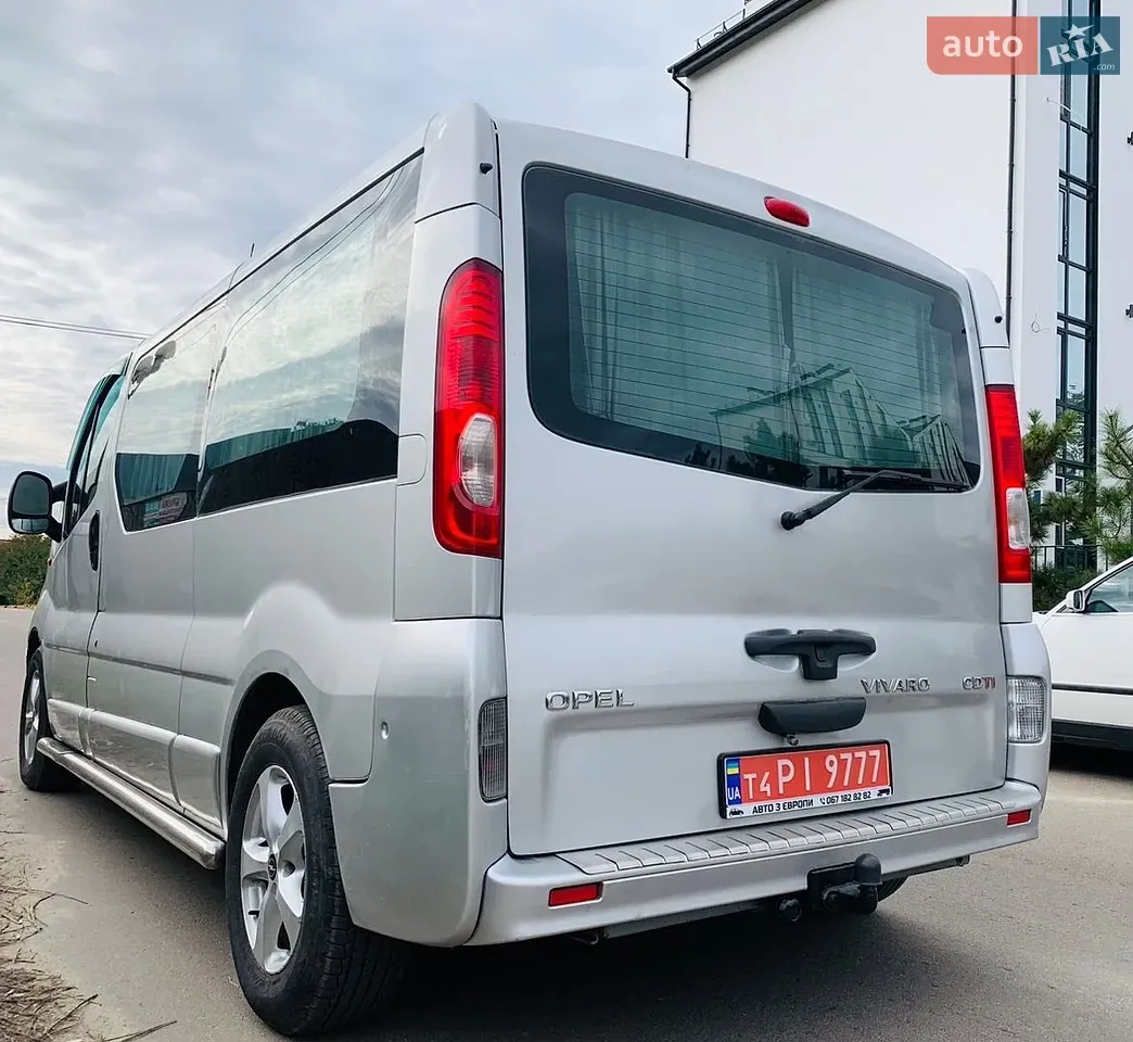 Opel Vivaro 2009 photo 5