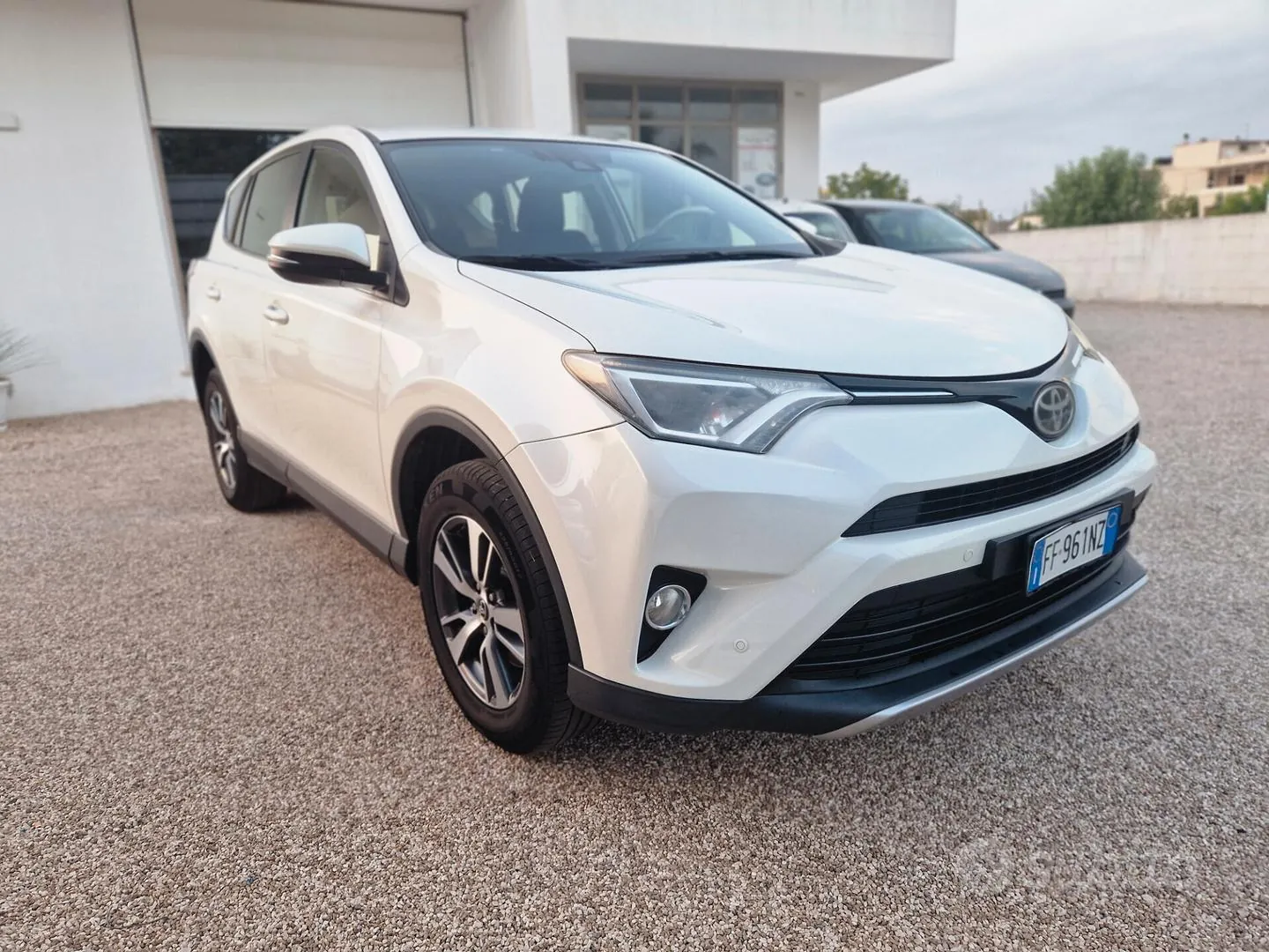 Toyota Rav4 2017 photo 3