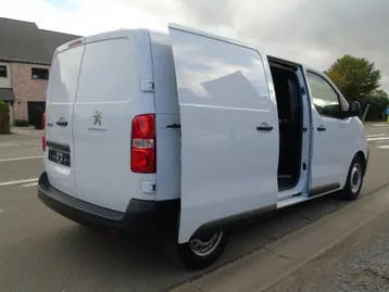 Peugeot Expert 2022 photo 3