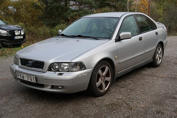 Volvo S40 2003 photo 2