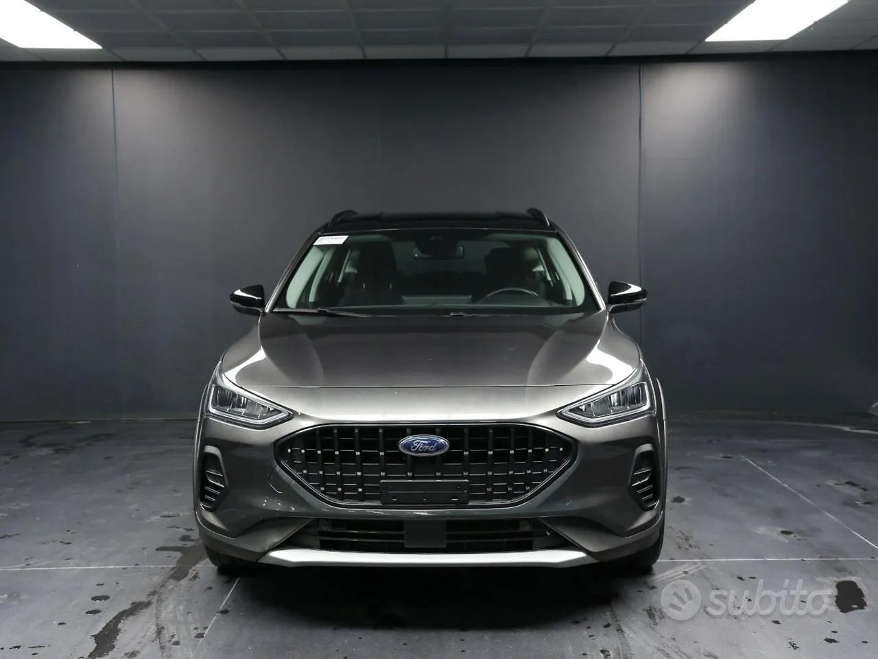 Ford Focus 2023 photo 2
