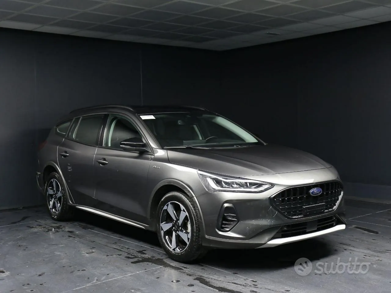 Ford Focus 2023 photo 3