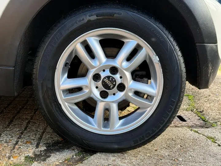 Mini Cooper D 2011 photo 5
