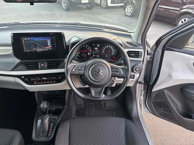 Suzuki Swift 2024 photo 2
