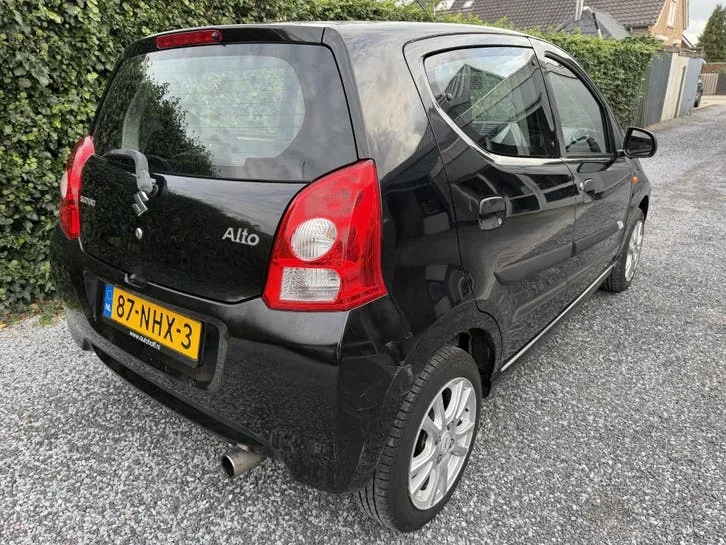 Suzuki Alto 2010 photo 3