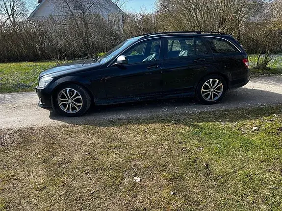 Mercedes-Benz C200