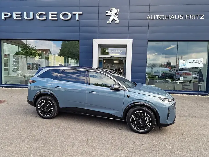 Peugeot 5008 photo 2