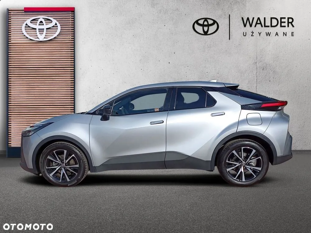 Toyota C-Hr 2025 photo 2