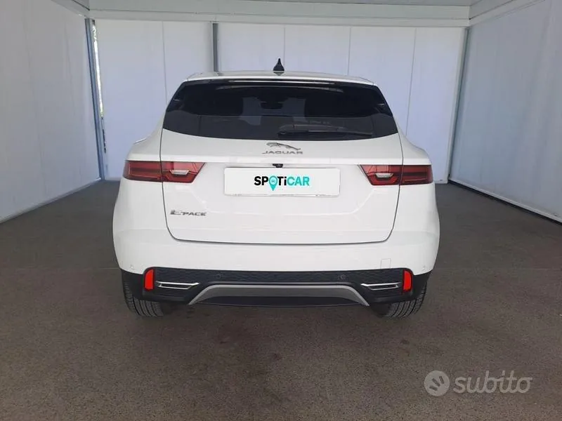Jaguar E-Pace 2021 photo 4