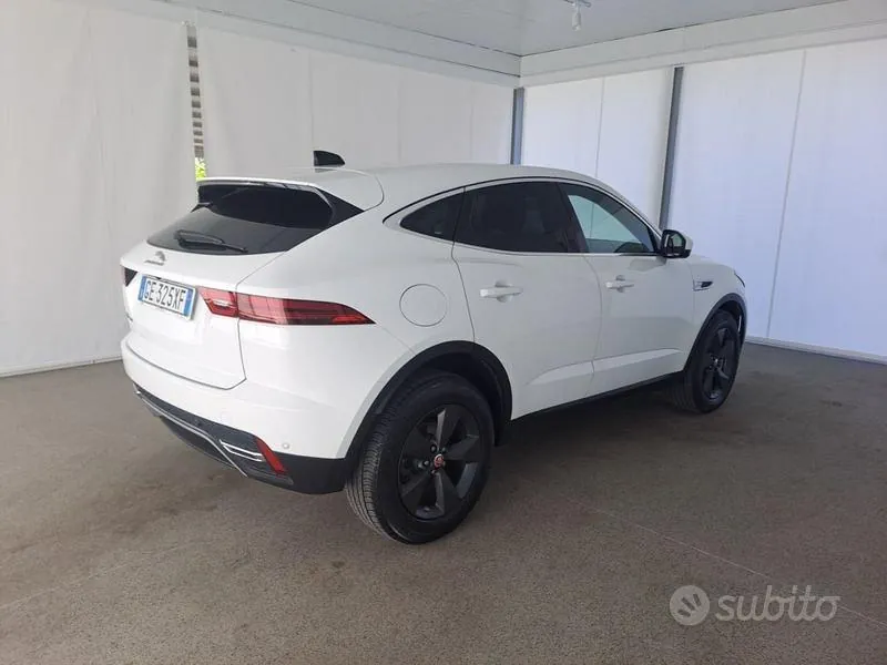 Jaguar E-Pace 2021 photo 2
